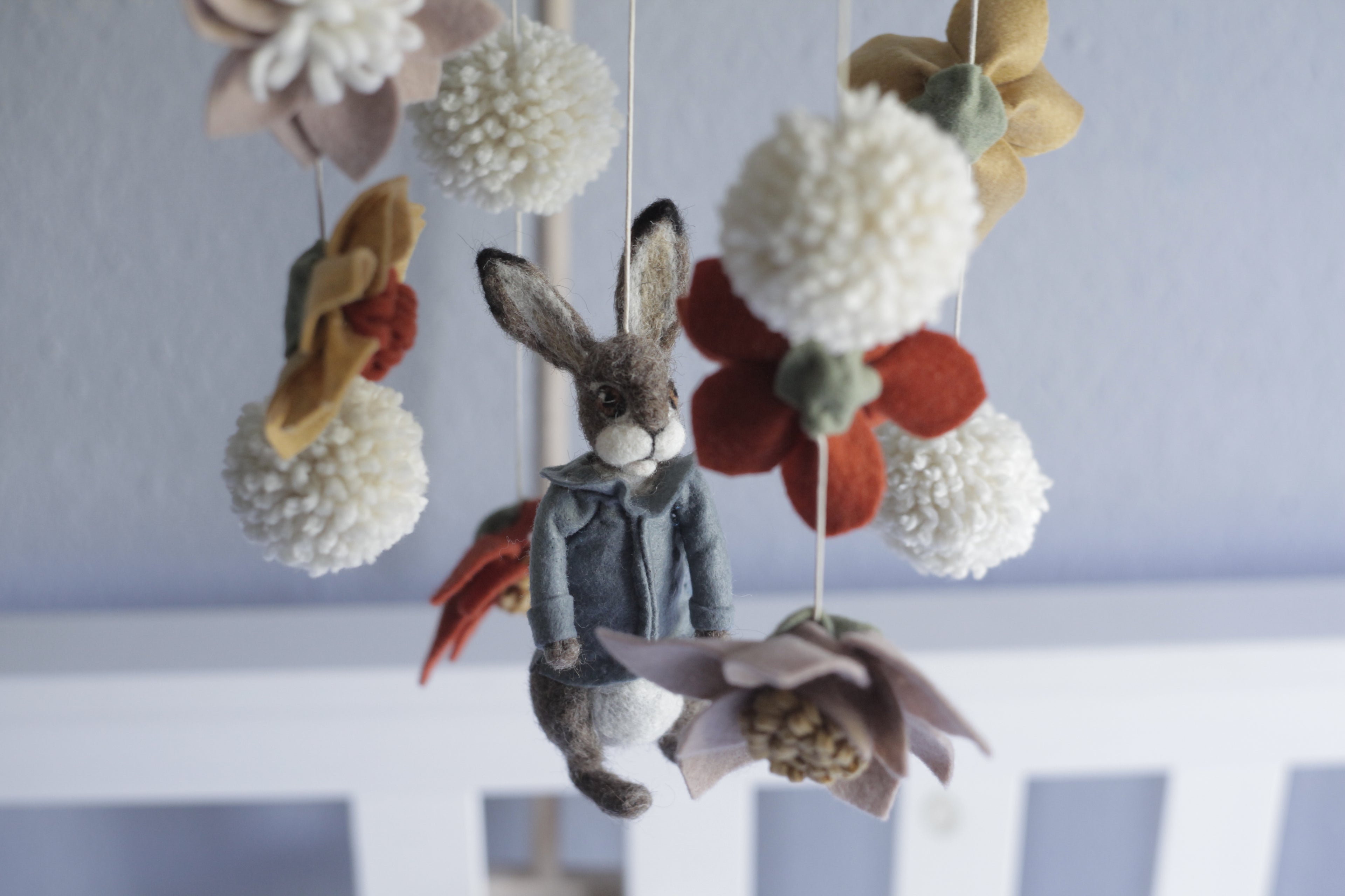 Nemezelt Nyúl Péter kiságyforgó